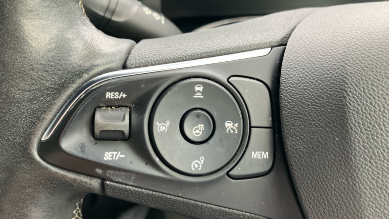 Vauxhall Mokka 100kW SRi Premium 50kWh 5dr Auto Electric Hatchback